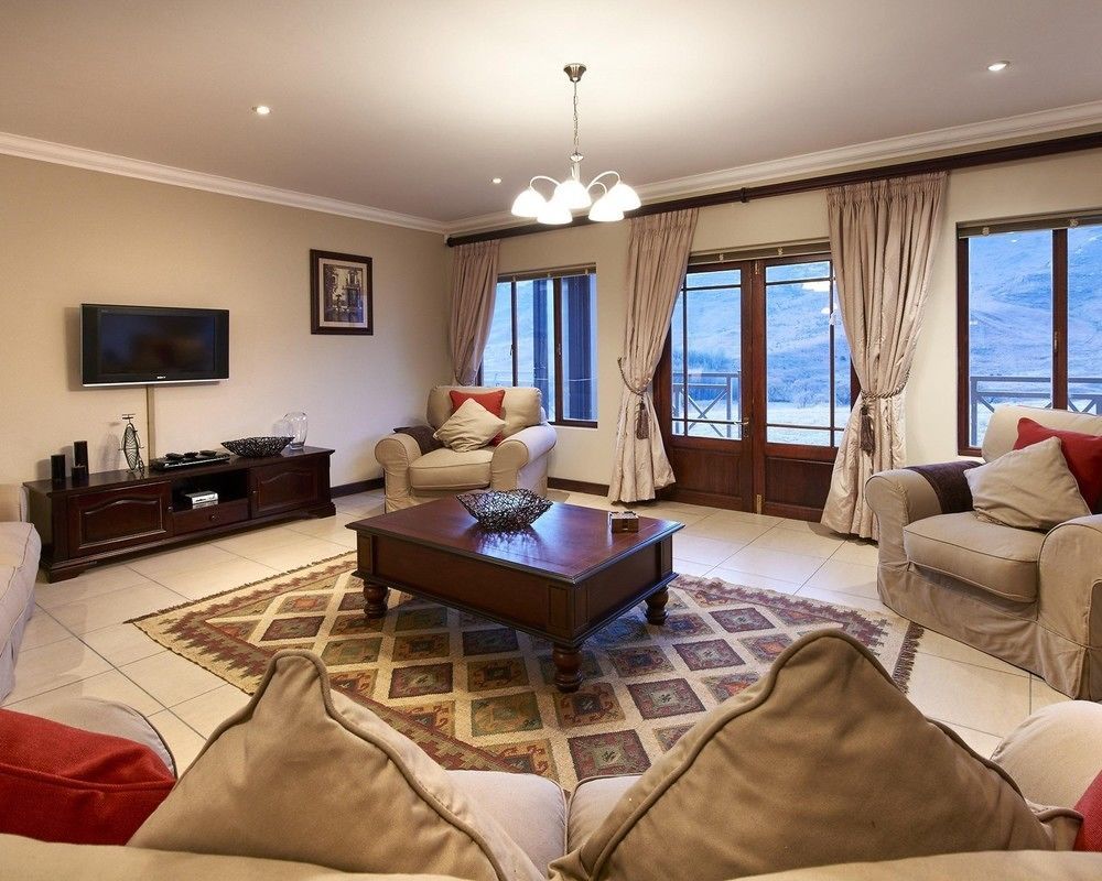 Apartamento Dynasty Red Mountain Ranch Clarens Exterior foto