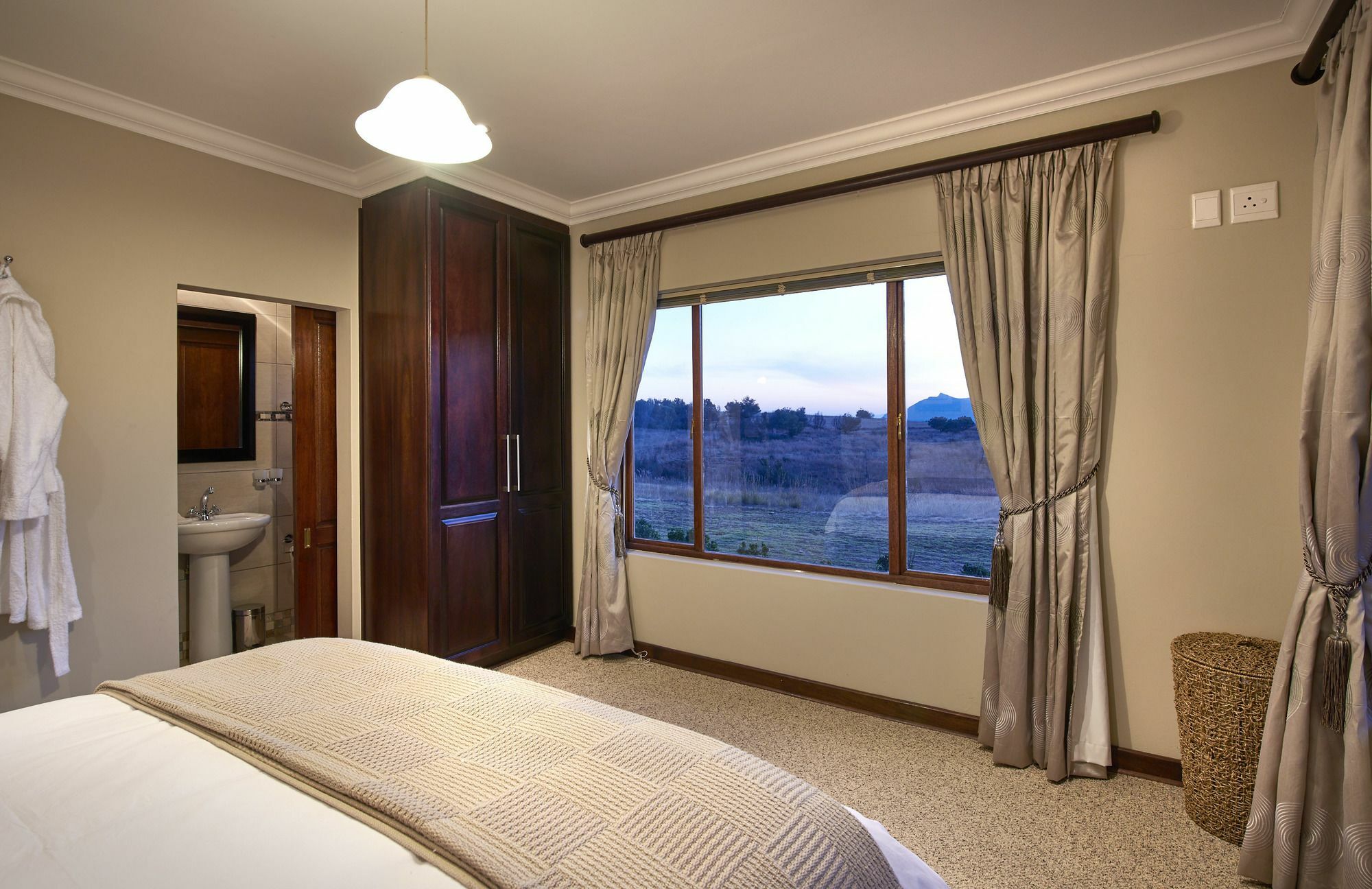 Apartamento Dynasty Red Mountain Ranch Clarens Exterior foto