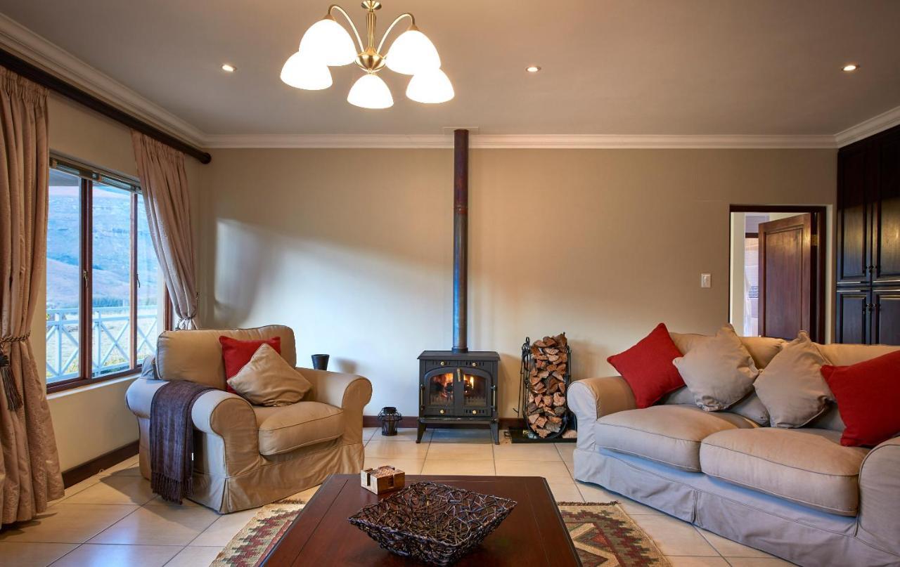 Apartamento Dynasty Red Mountain Ranch Clarens Exterior foto